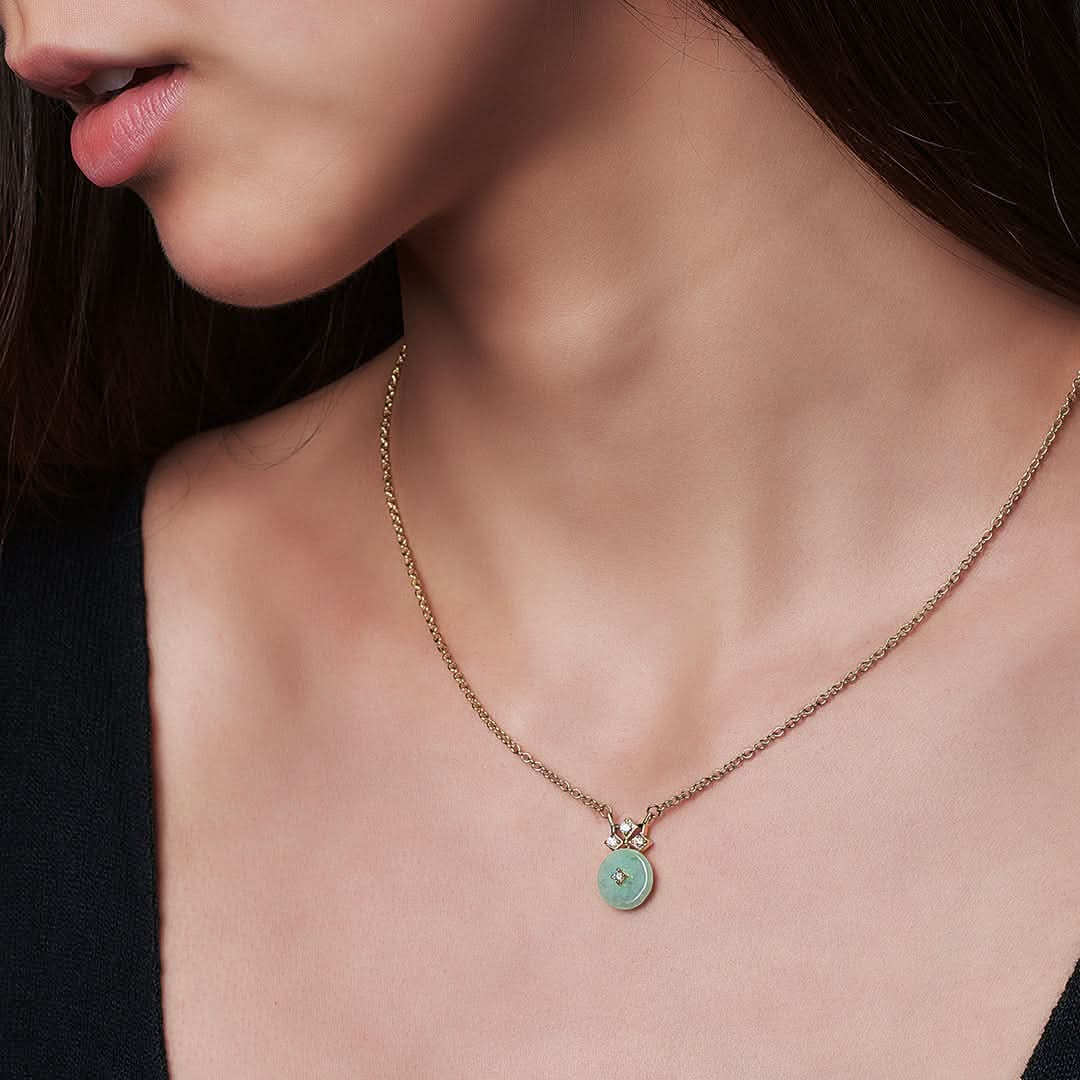 Star Mini Jade Necklace (14K Gold) - Carrie K.