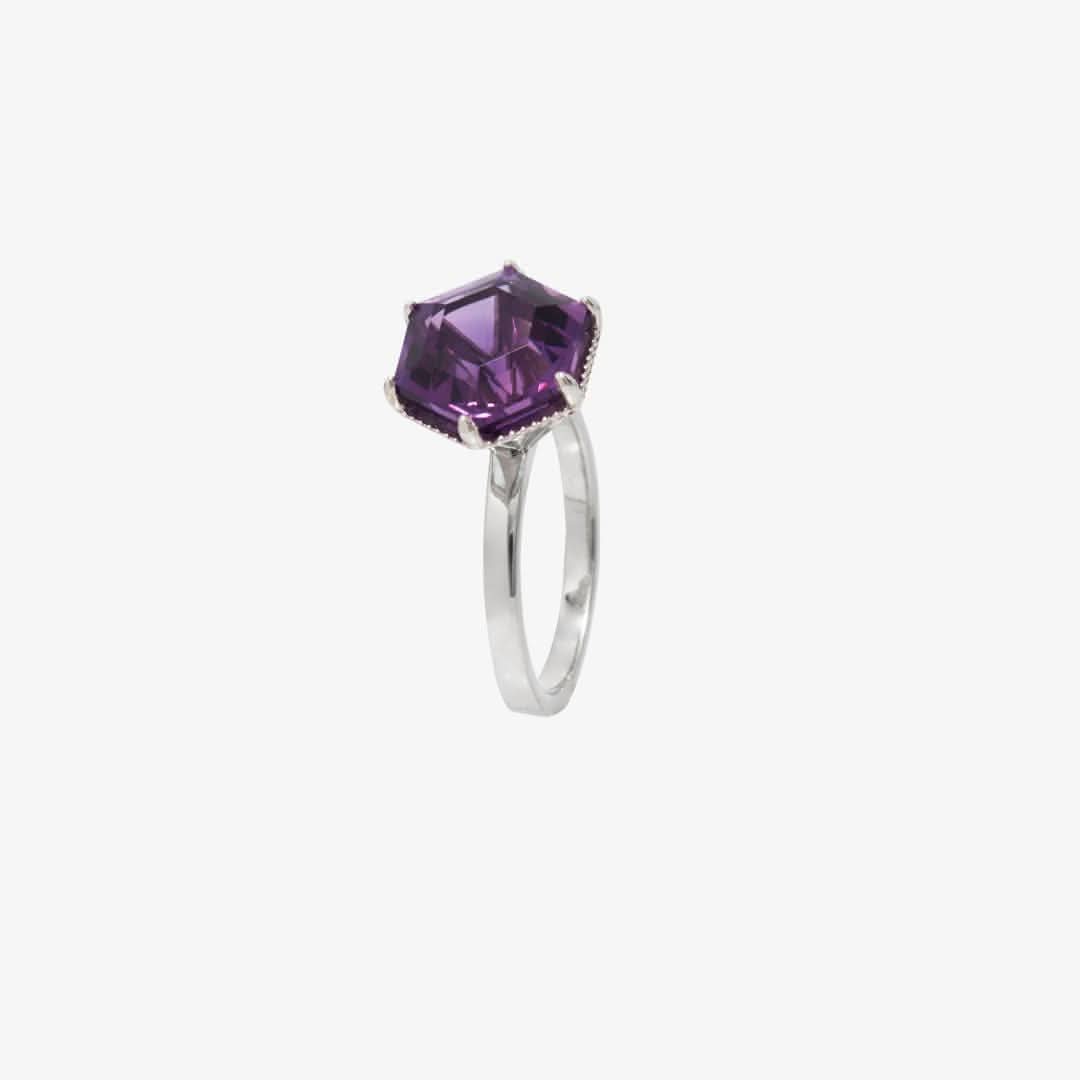 Hexa Ring - Carrie K.