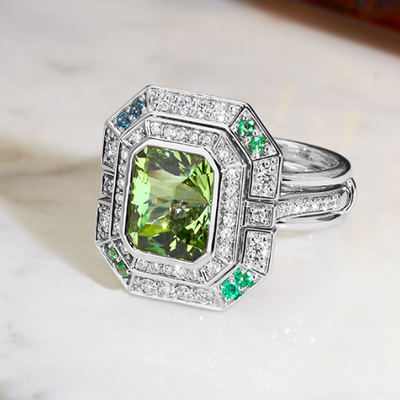 GREEN TOURMALINE BESPOKE ENGAGEMENT WEDDING RING CARRIE K SINGAPORE